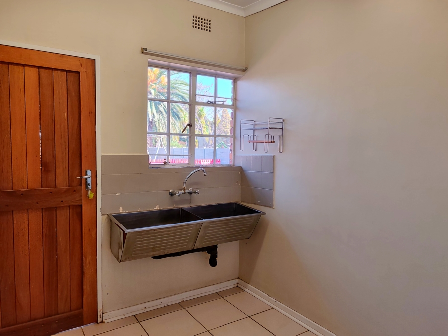 4 Bedroom Property for Sale in Flamwood North West